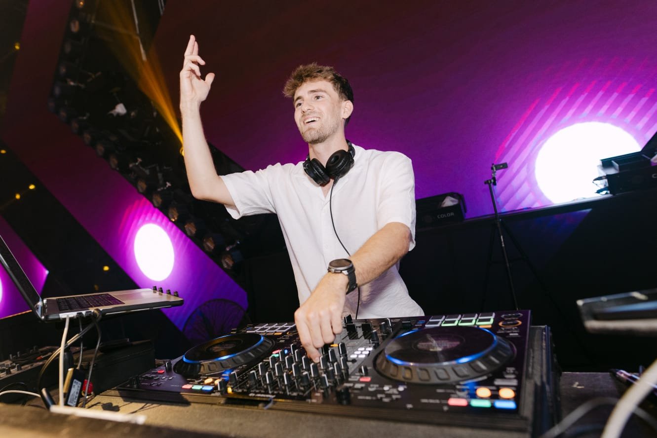 יואב המדריך של קורס דיג'י